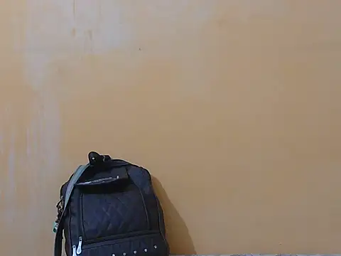 Honey Baby1 online show from January 8, 2026, 5:46 am