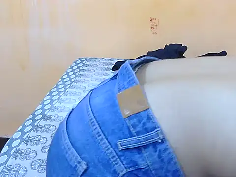 Honey Baby1 online show from March 31, 2026, 5:53 am