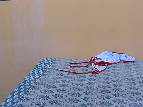 Honey Baby1 online show from February 14, 2026, 6:02 am