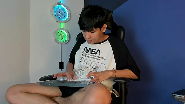 Liam Sinclair online show from January 8, 2026, 8:04 pm