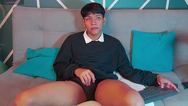 Liam Sinclair online show from December 16, 2025, 12:53 pm