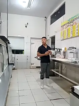 RobertoLuiz84 online show from March 13, 2026, 1:05 pm