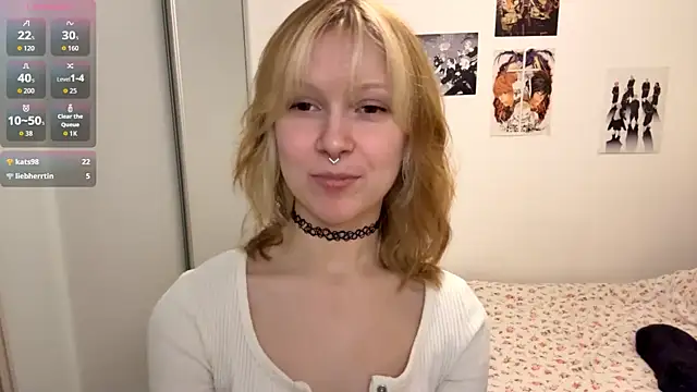 ElfriedaZwack online show from May 26, 2026, 8:18 pm