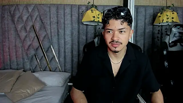 Snapshot of NicolaiKarav chatting on March 27, 2026, 12:17 pm NicolaiKarav online show from March 27, 2026, 12:17 pm