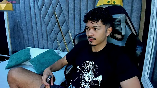 Snapshot of NicolaiKarav chatting on March 14, 2026, 12:44 pm NicolaiKarav online show from March 14, 2026, 12:44 pm