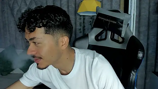 Snapshot of NicolaiKarav chatting on March 12, 2026, 12:31 pm NicolaiKarav online show from March 12, 2026, 12:31 pm