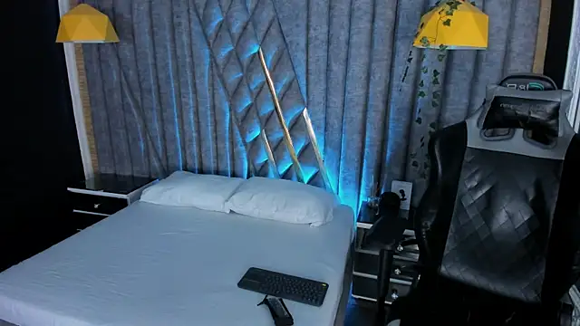 Snapshot of NicolaiKarav chatting on April 13, 2026, 12:09 pm NicolaiKarav online show from April 13, 2026, 12:09 pm