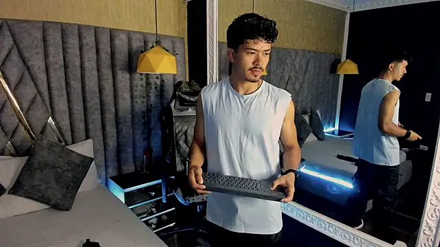 Snapshot of NicolaiKarav chatting on March 1, 2026, 12:49 pm NicolaiKarav online show from March 1, 2026, 12:49 pm