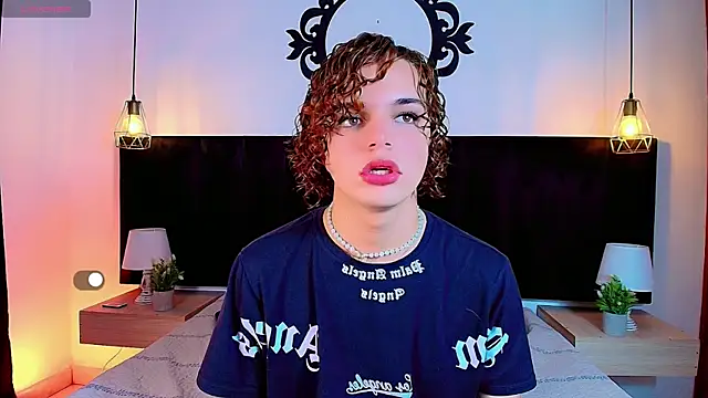Skyee angel online show from May 4, 2026, 7:17 pm