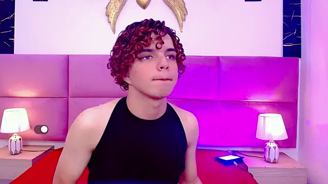 Skyee angel online show from November 28, 2025, 7:14 pm