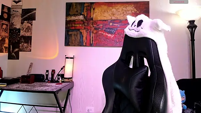 Snapshot of aress_damon chatting on February 3, 2026, 12:10 am aress damon online show from February 3, 2026, 12:10 am