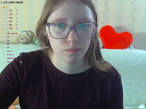 LustfulSarah online show from May 17, 2026, 7:25 pm