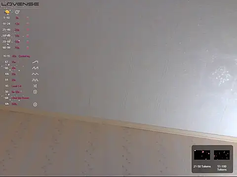 Snapshot of LustfulSarah chatting on October 5, 2025, 1:35 pm LustfulSarah online show from October 5, 2025, 1:35 pm