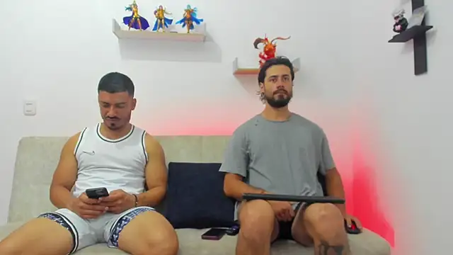 heteros curious online show from April 2, 2026, 2:08 am