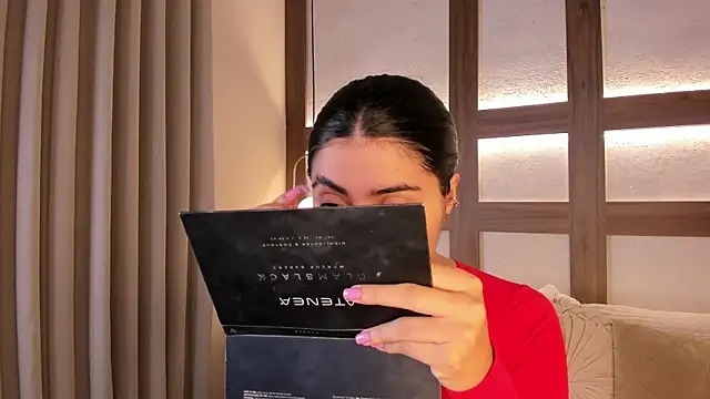 Snapshot of SarhaVega chatting on January 16, 2026, 1:37 pm SarhaVega online show from January 16, 2026, 1:37 pm