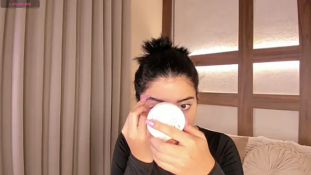 Snapshot of SarhaVega chatting on January 17, 2026, 1:47 pm SarhaVega online show from January 17, 2026, 1:47 pm