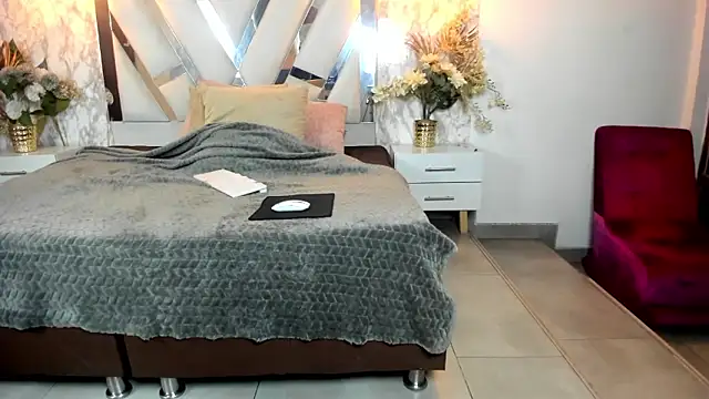 Mysterius Woman online show from March 19, 2026, 11:10 am