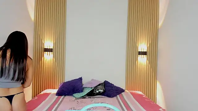 Izelevans online show from February 3, 2026, 11:48 am