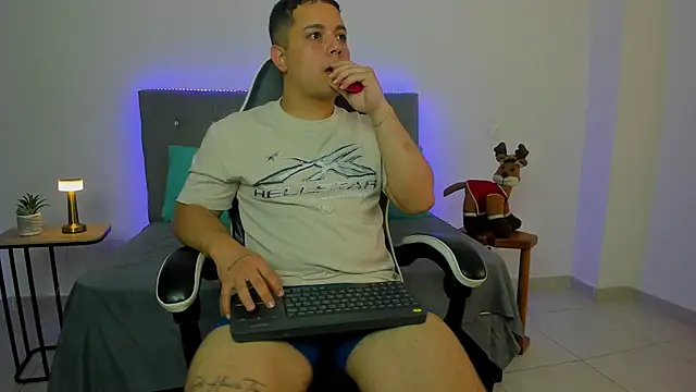 bry hill online show from November 27, 2025, 1:22 pm