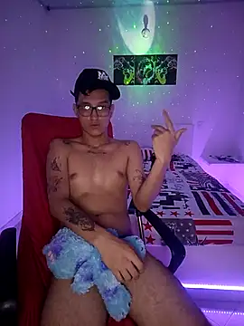 Snapshot of xanderss12_ chatting on November 23, 2025, 9:58 pm xanderss12 online show from November 23, 2025, 9:58 pm