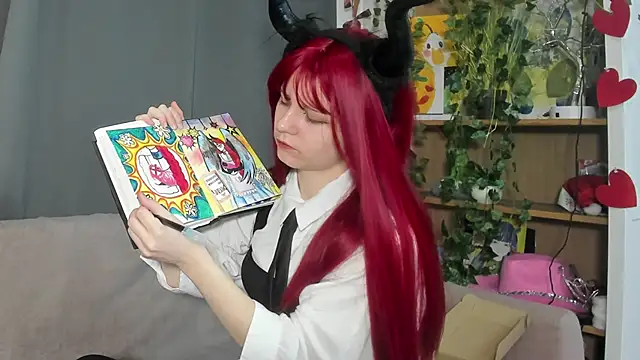 ShanaHearns online show from November 28, 2025, 8:25 am