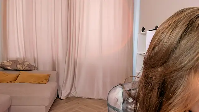 Snapshot of BetteSelbe chatting on February 12, 2026, 8:47 am BetteSelbe online show from February 12, 2026, 8:47 am