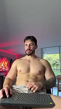Snapshot of Valenthino_Salvatore chatting on May 5, 2026, 10:46 pm Valenthino Salvatore online show from May 5, 2026, 10:46 pm