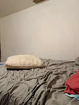 yesi31 online show from December 2, 2025, 6:09 pm