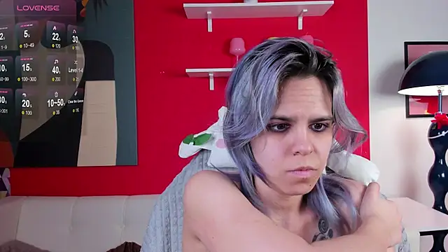 LiraBelle online show from April 3, 2026, 3:18 pm