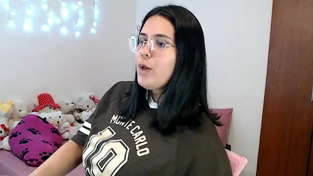 suckdreams19 online show from February 5, 2026, 6:59 pm