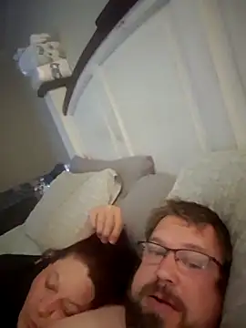 Snapshot of mr_girthyandsweetcheeks chatting on February 21, 2026, 6:26 am mr girthyandsweetcheeks online show from February 21, 2026, 6:26 am