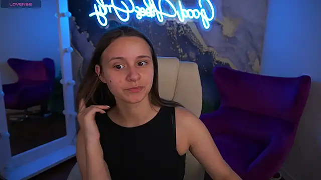 Snapshot of TinyNatalie chatting on June 30, 2026, 8:09 pm TinyNatalie online show from June 30, 2026, 8:09 pm