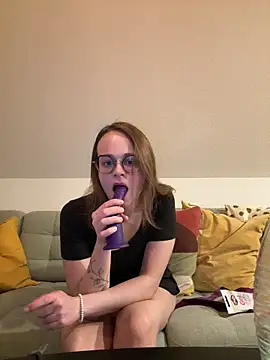 norafack33 online show from February 8, 2026, 5:10 pm