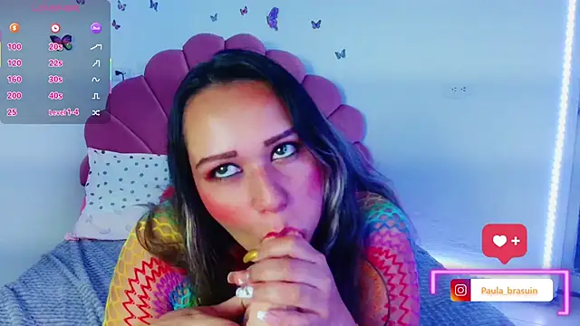 paula brausin  online show from November 24, 2025, 1:05 am