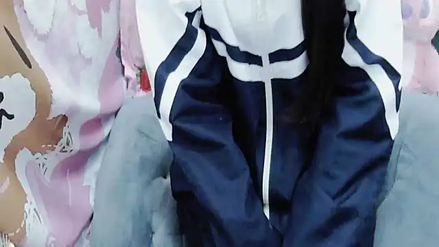 Snapshot of Alice-Hot88 chatting on January 13, 2026, 7:34 am Alice-Hot88 online show from January 13, 2026, 7:34 am