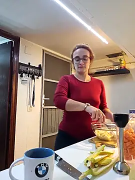 Snapshot of calypsoriot chatting on November 30, 2025, 11:22 am calypsoriot online show from November 30, 2025, 11:22 am