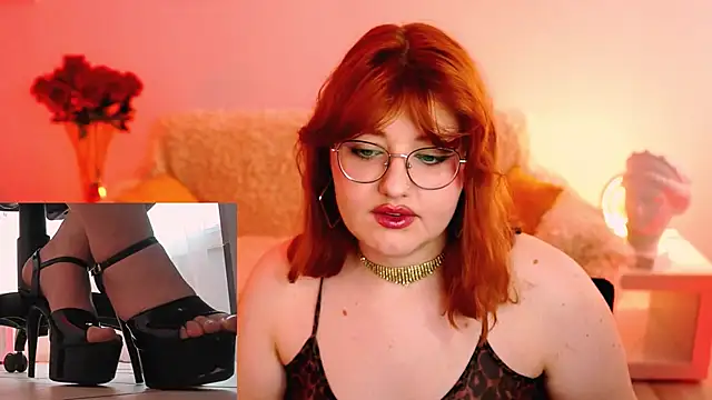 Snapshot of StaceyJensen chatting on May 6, 2026, 12:42 pm StaceyJensen online show from May 6, 2026, 12:42 pm