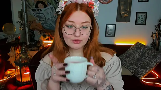 StaceyJensen online show from January 19, 2026, 1:26 pm