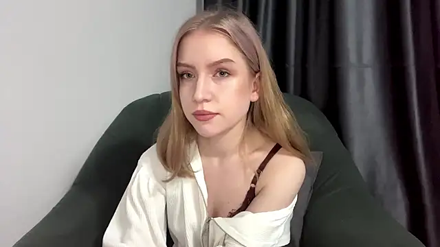 Alice meow15 online show from November 29, 2025, 7:25 pm