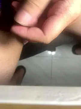 Snapshot of boyyyy2k1 chatting on January 17, 2026, 6:33 pm boyyyy2k1 online show from January 17, 2026, 6:33 pm