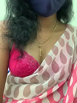 honeygirl6996 online show from May 26, 2026, 6:55 am