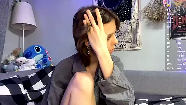 FairyLuna online show from December 3, 2025, 9:14 pm