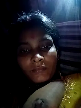 Pummy-Kumari online show from December 4, 2025, 3:11 pm