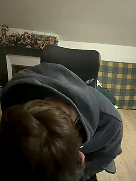 vicoo077 online show from December 2, 2025, 4:52 pm