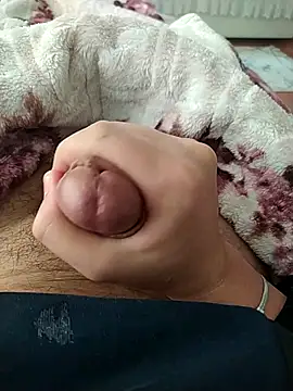 BarrenProtege online show from November 22, 2025, 1:43 pm