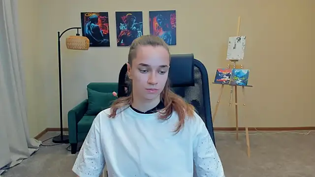 Snapshot of OkDevier chatting on November 30, 2025, 8:48 am OkDevier online show from November 30, 2025, 8:48 am