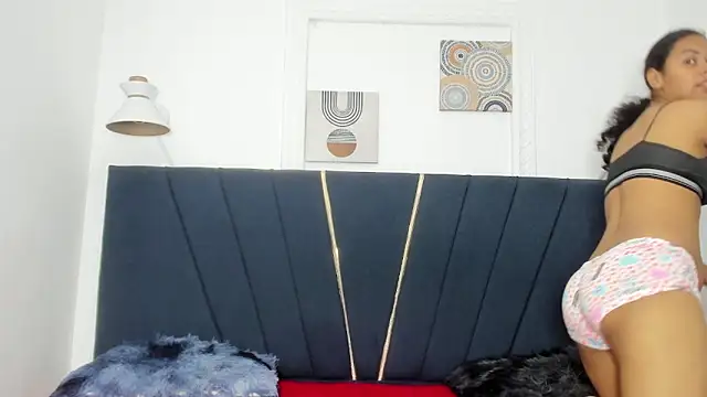 naomi x0 online show from February 14, 2026, 12:16 pm