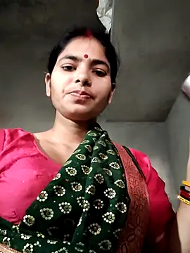 pihu 7018 online show from November 24, 2025, 3:06 am