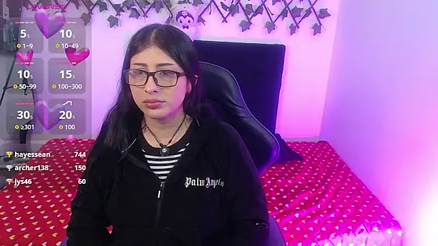 dulcinea77gp online show from March 31, 2026, 3:41 am