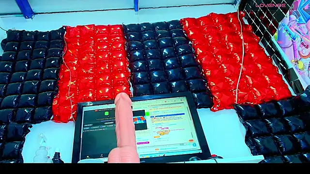 Ahry funn online show from November 28, 2025, 9:15 pm